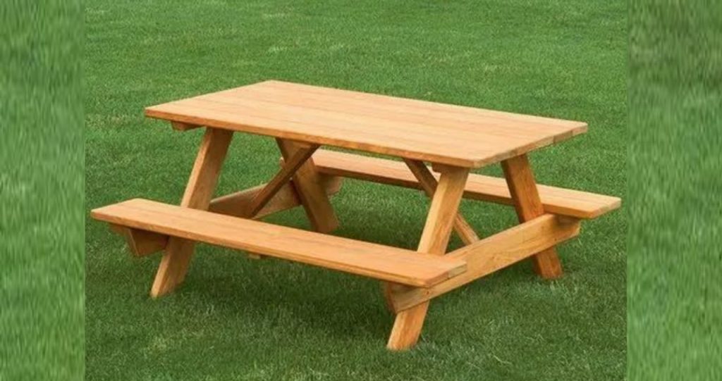How Long are Picnic Tables: Understanding the Standard Sizes